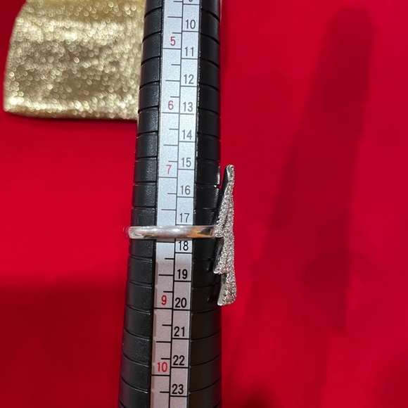 Silver ring - Picture 3 of 3